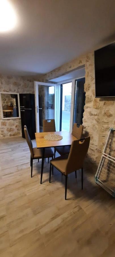 Apartments Mliko I Palenta Ražanac 外观 照片