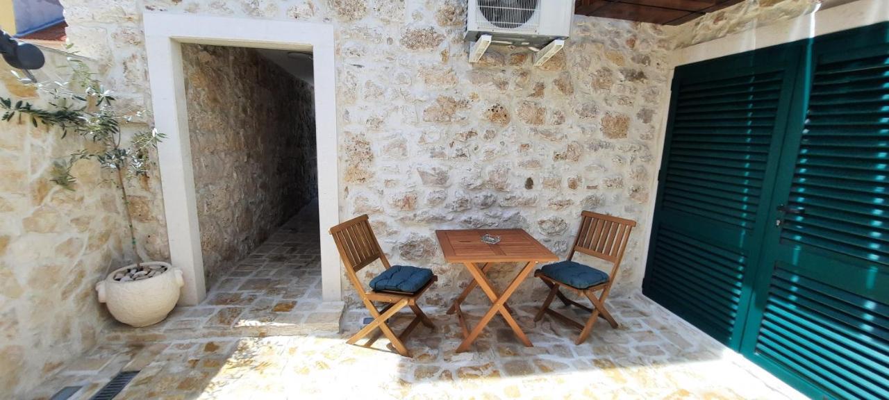 Apartments Mliko I Palenta Ražanac 外观 照片