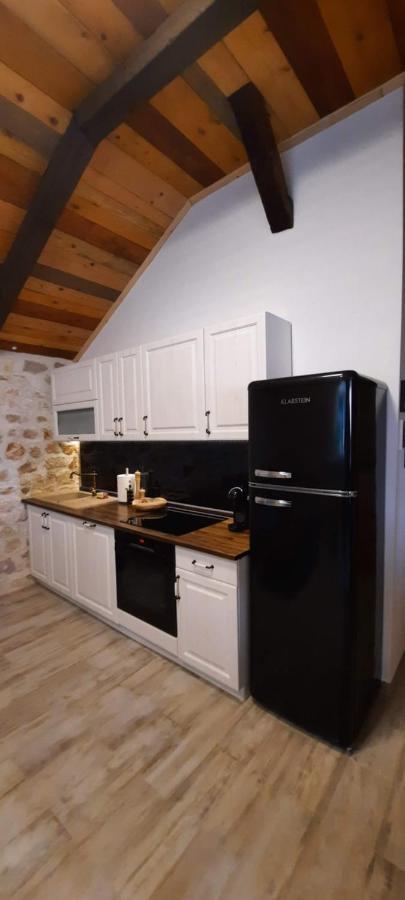Apartments Mliko I Palenta Ražanac 外观 照片